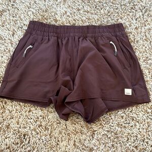 Vuori dash shorts
